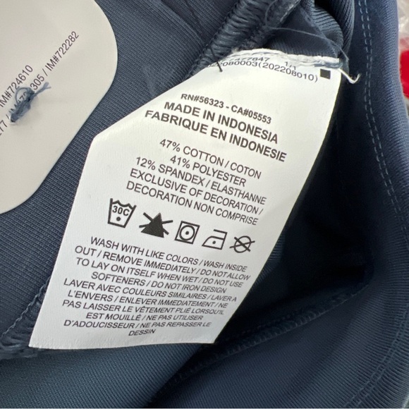 Nike Sportswear Classics High Waisted Graphic Leggings - Picture 5 of 5